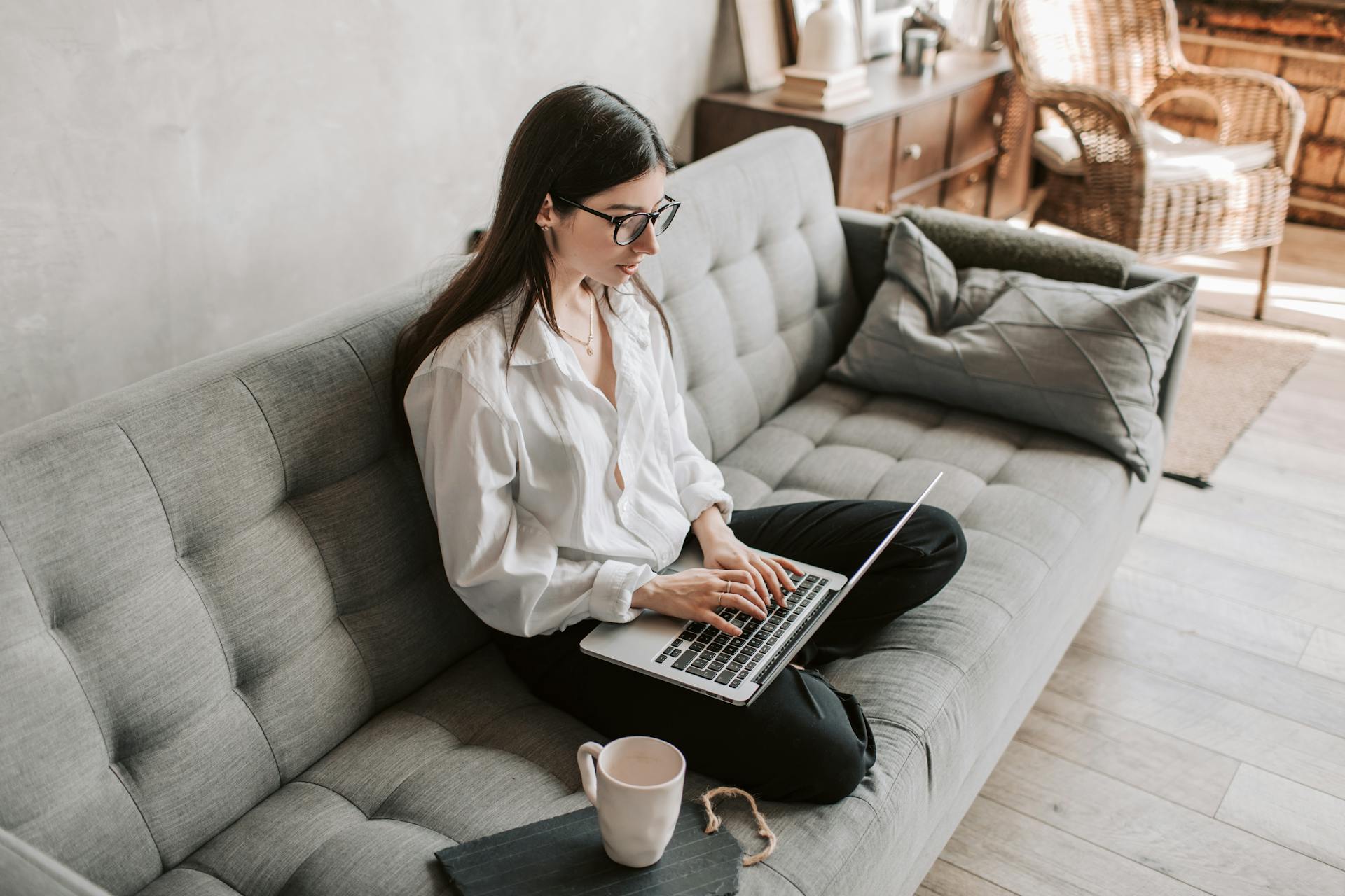 Mastering Business English at Your Own Pace: The Power of Asynchronous Learning